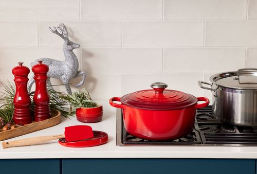 KIT LE CREUSET GALHETEIRO + MOEDORES + POTE CONDIMENTOS, GELÉIA E ALHO + PORTA UTENSÍLIOS C/ PEÇAS CRAFT VERMELHO