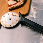64cd45dcc8a51_PizzaCutter1
