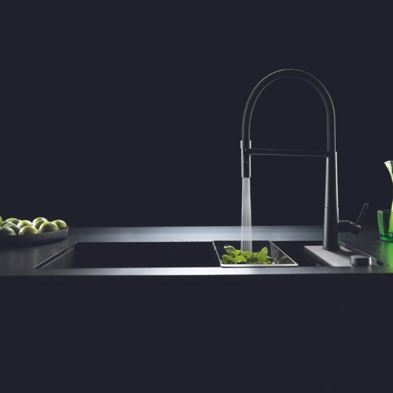 18625_misturador-icon-semi-pro-black-matte-8
