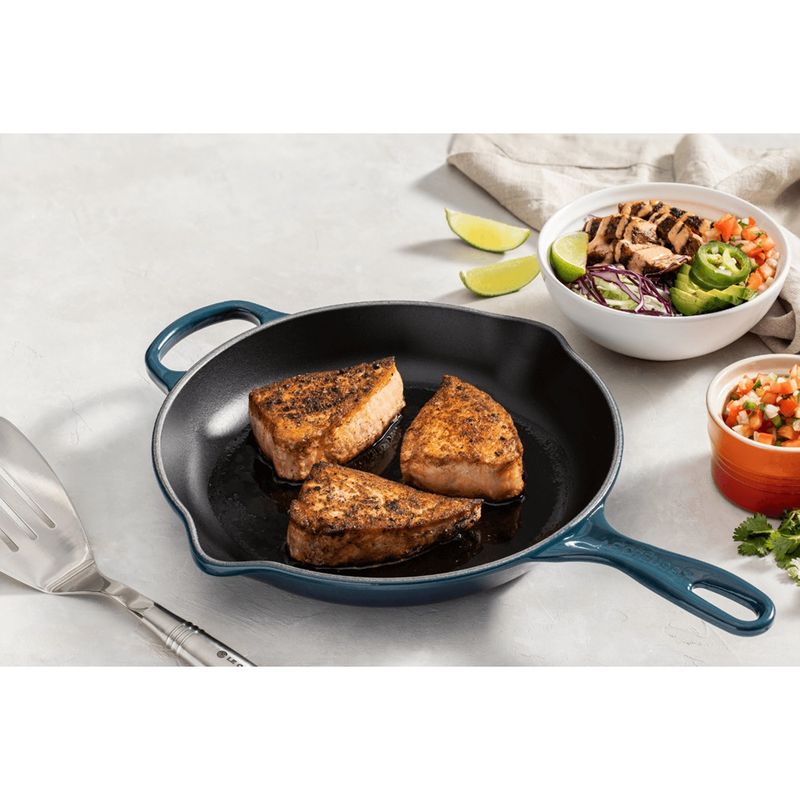 14261_skillet-redonda-signature-26-cm-agave-le-creuset-96278_z1_637998859788513040