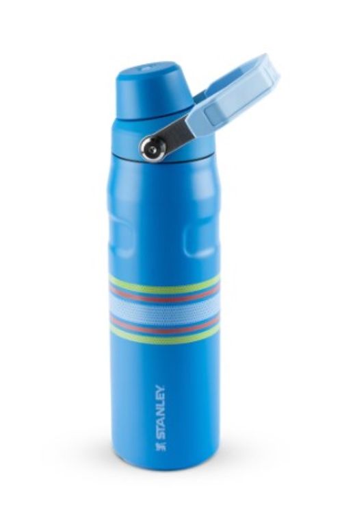 GARRAFA STANLEY TÉRMICA AEROLIGHT FAST FLOW VARSITY 710ML AZURE STRIPES 08482-00