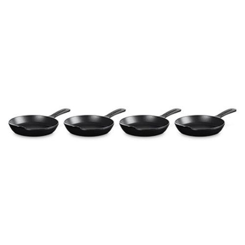 CONJUNTO 4 MINI SKILLET LE CREUSET GOURMAND 16CM EM FERRO FUNDIDO BLACK MATTE 20505160000425
