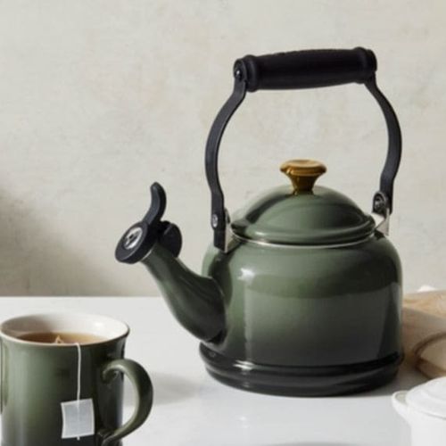 CHALEIRA DEMI LE CREUSET COM PEGADOR DOURADO THYME 40103011730700