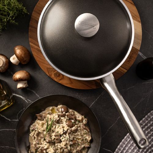 PANELA MOLHEIRA TRAMONTINA LYON EM ALUMÍNIO FORJADO ANTIADERENTE 20CM 2,8L PRETO 20961/020