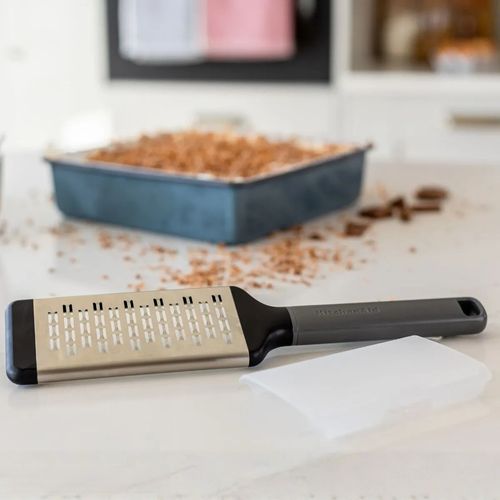 RALADOR DE COZINHA KITCHENAID ZESTER GROSSO 30CM EM AÇO INOX CINZA KHA320OHCGG