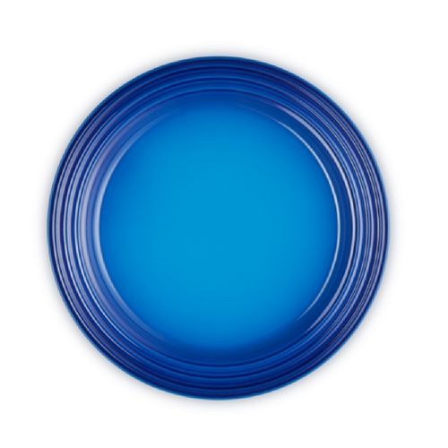 PRATO RASO REDONDO LE CREUSET 22CM EM CERÂMICA AZURE BLUE 70203222207080